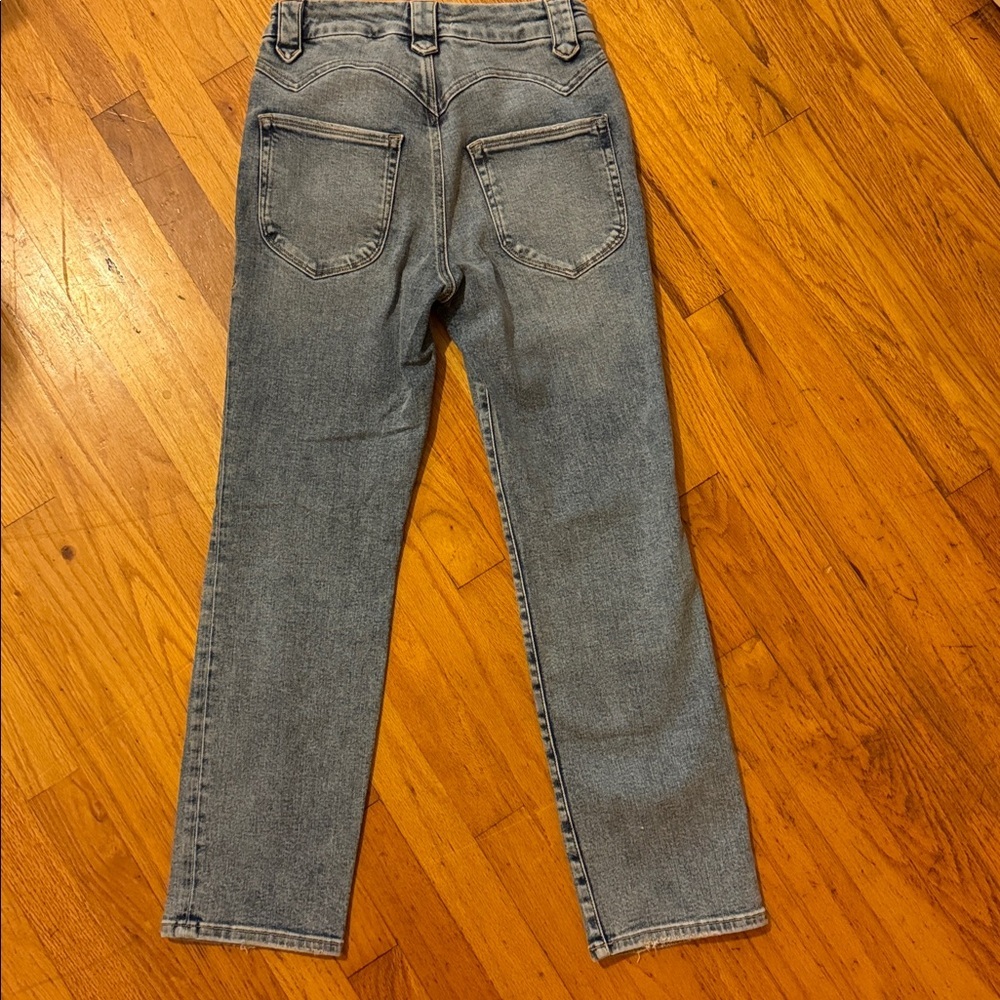 Good American Good Legs Straight Jeans - Picture 6 of 8